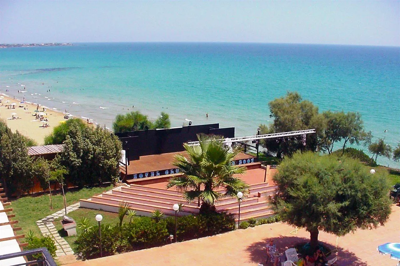 ***  Futura Style Helios Hotel Noto Italy