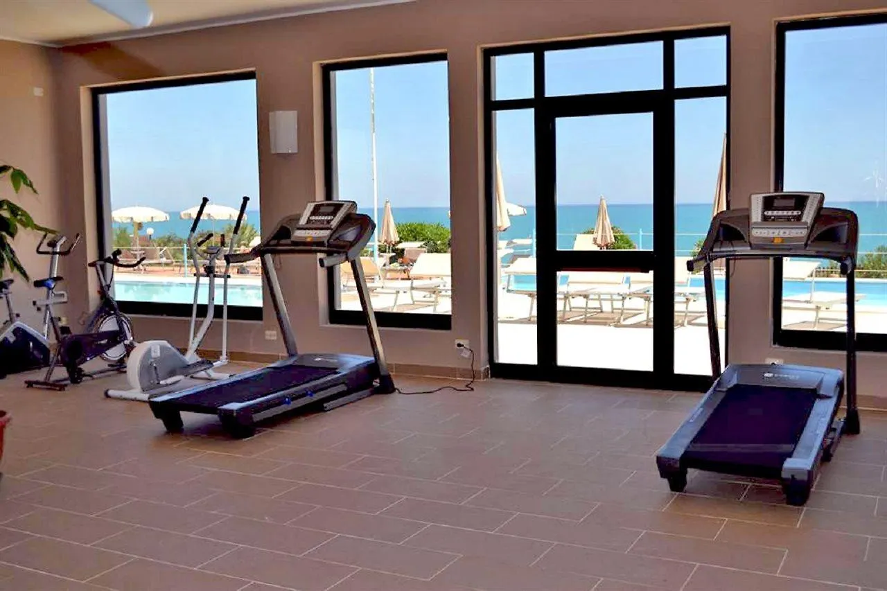 Futura Style Helios Hotel Noto 3*,